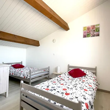 Apartment Appart.3_ T3 - 4 Pers - 150 M/mer Confort Sainte-Marie-la-Mer